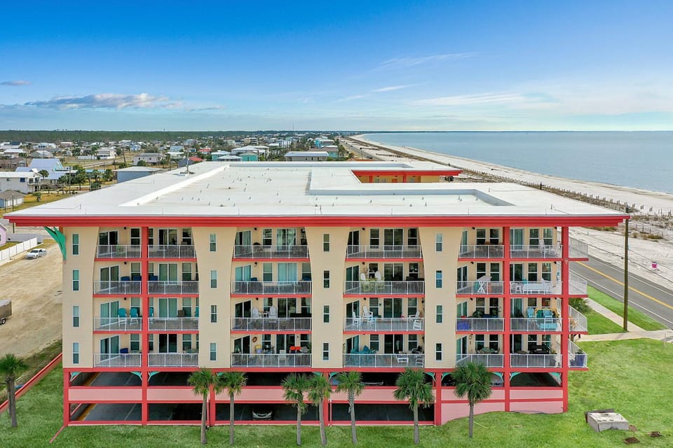 Paradise Shores 310 by Pristine Properties Vacation Rentals Apartment in Mexico Beach