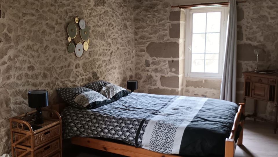 Les Gîtes du Hameau avec piscine Bed and Breakfast in Nouvelle-Aquitaine