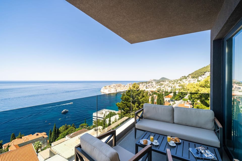 Luxury 2 BD Apartment Ika Marie - Dubrovnik Old Town with Jacuzzi and Parking Apartment in Dubrovnik