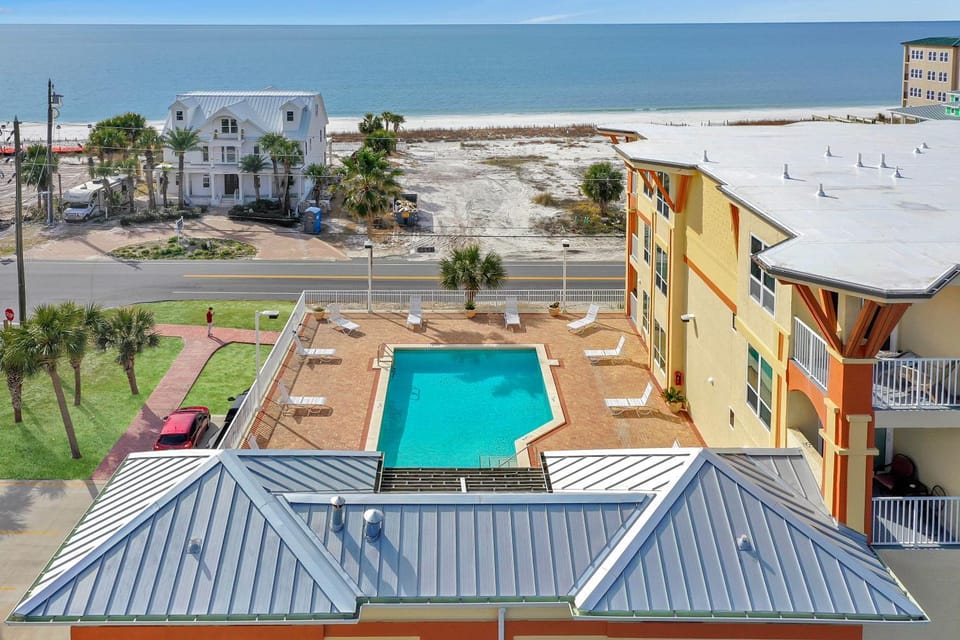 Summerhouse 106 by Pristine Properties Vacation Rentals Apartment in Mexico Beach