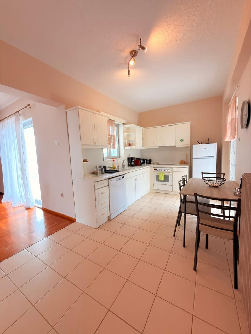 Kitchen or kitchenette, Dining area, dishwasher, oven, stove, toaster