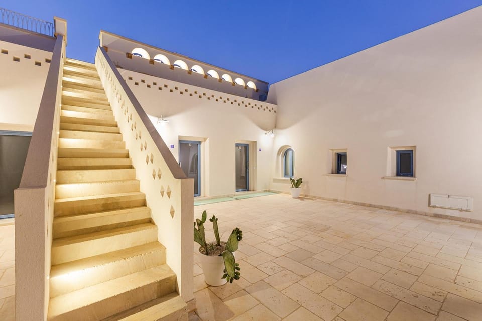 Property building, Night, Balcony/Terrace