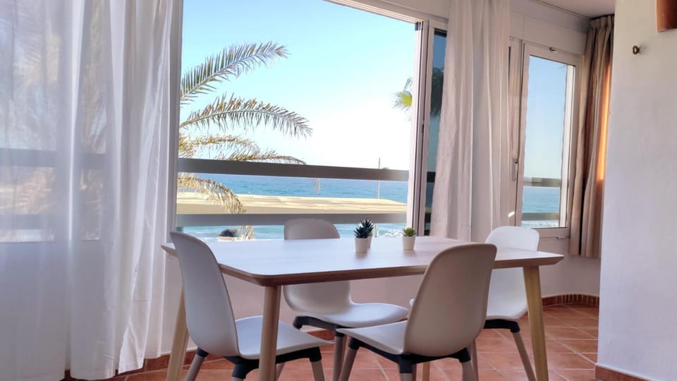 Dining area, Beach, Sea view, Sea view, air conditioner