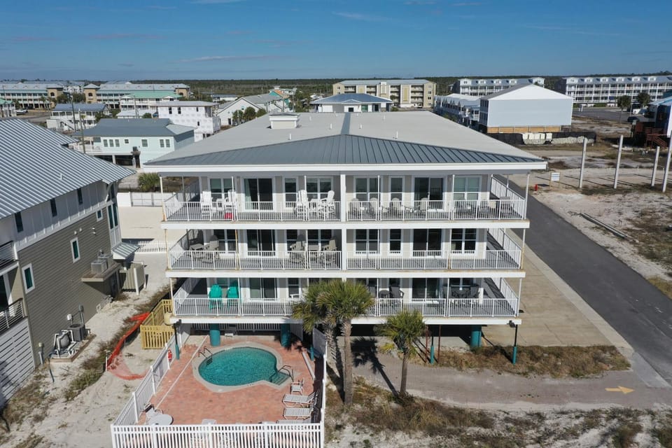 Surfside 16 by Pristine Properties Vacation Rentals Apartment in Mexico Beach