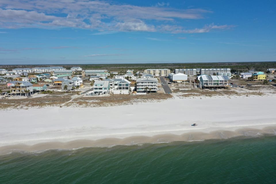 Surfside 17 by Pristine Properties Vacation Rentals Apartment in Mexico Beach