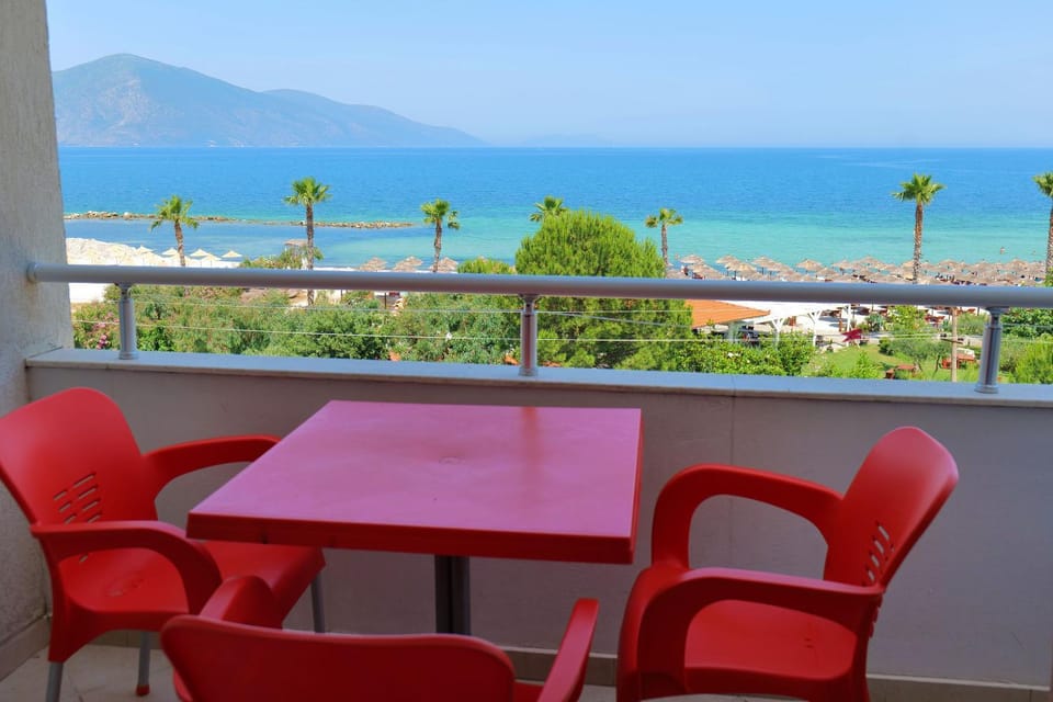 Balcony/Terrace, Seating area, Sea view