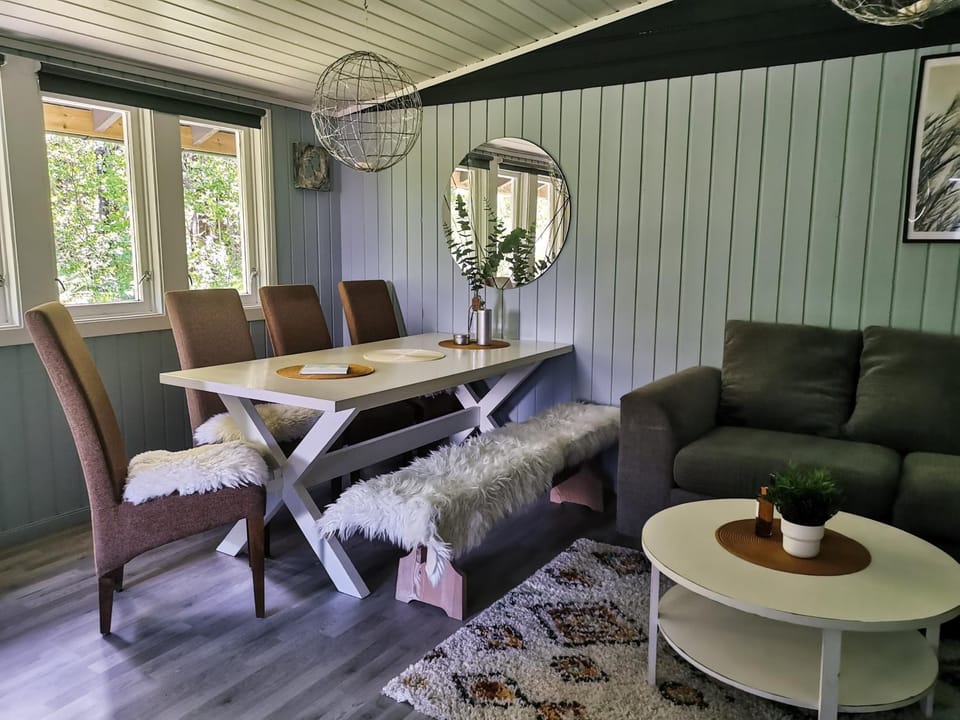 Landlig feriehus nær Dyreparken, romslig og barnevennlig House in Norway