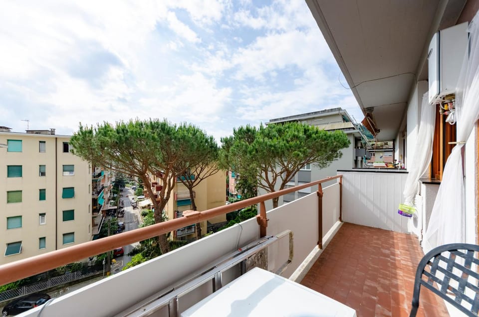 Balcony/Terrace, City view, Street view