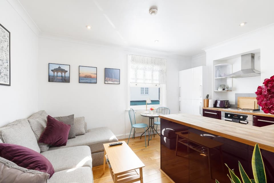 Living room, kitchen