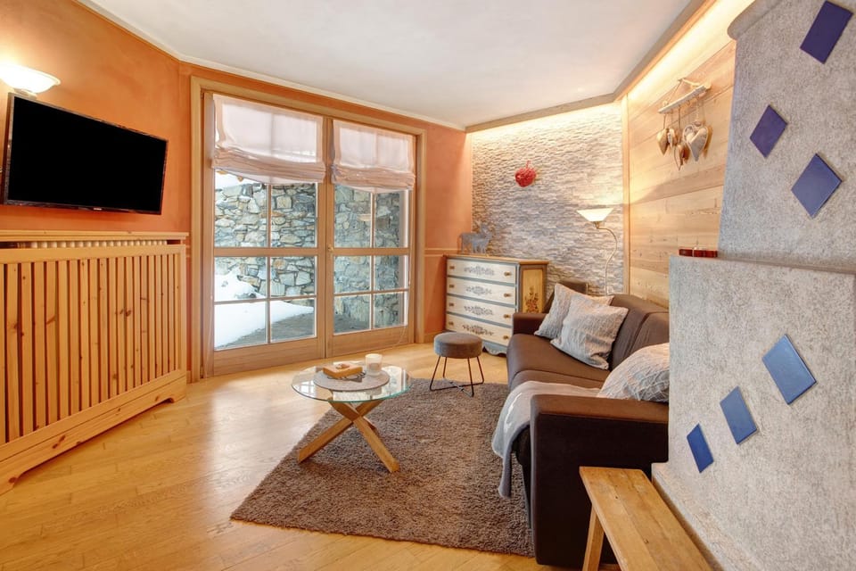 Property building, Living room