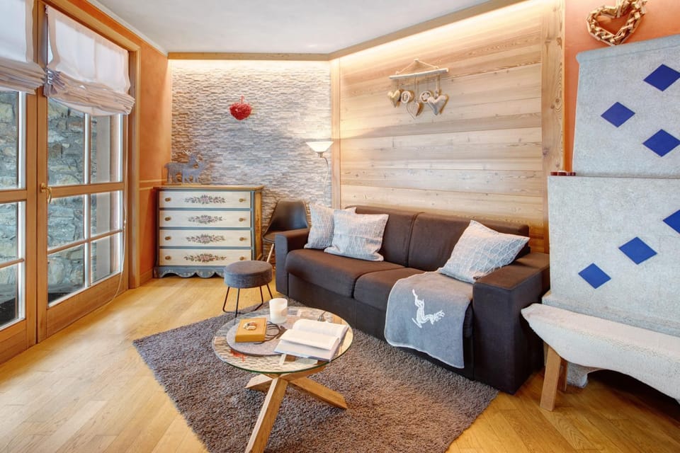 Property building, Living room