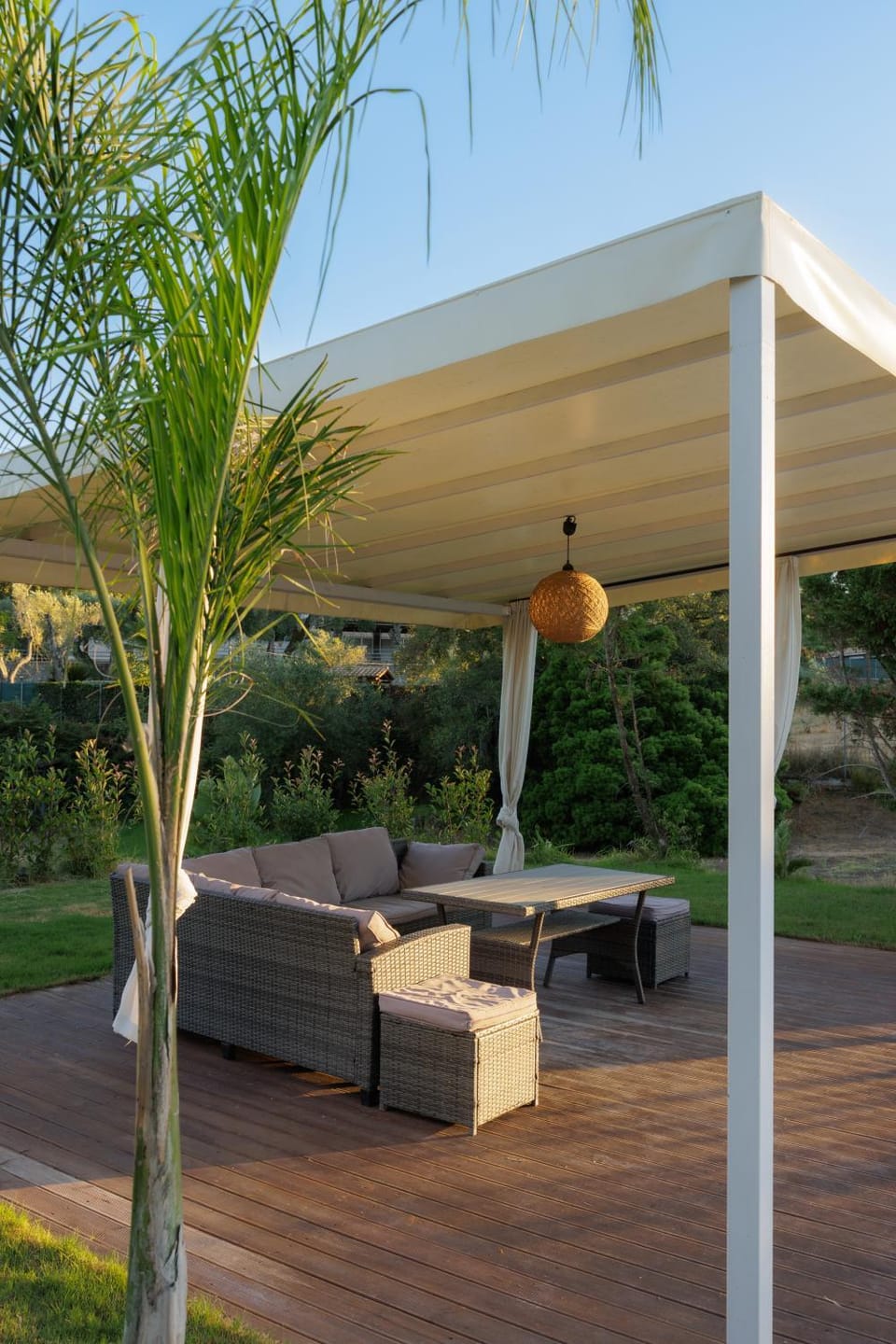 Sundial Houses - Pool & Garden Apartment in Peloponnese, Western Greece and the Ionian