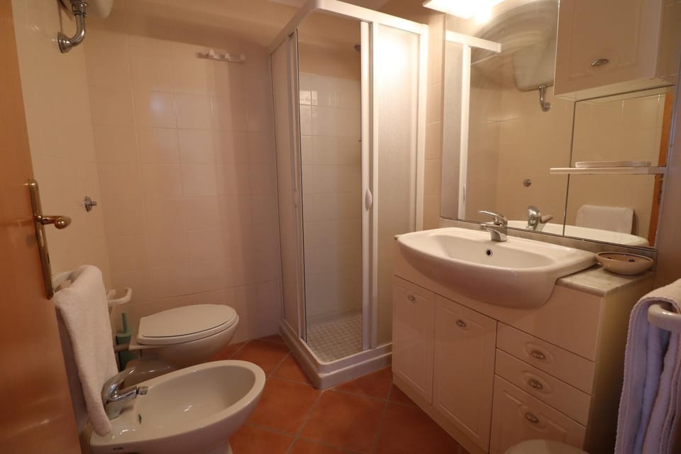 Bathroom, Living room