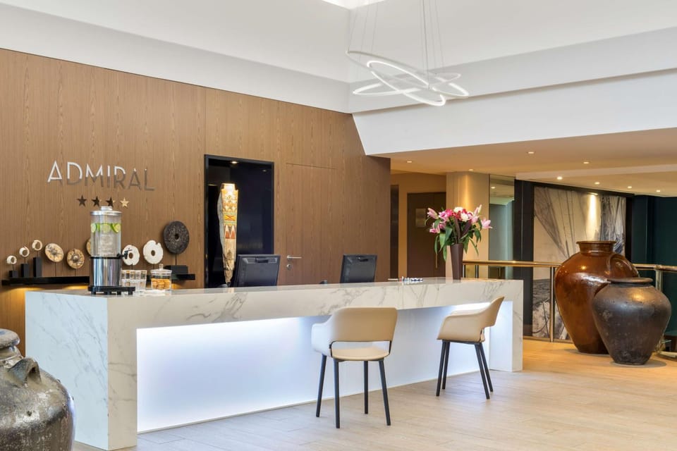 Lobby or reception, On site