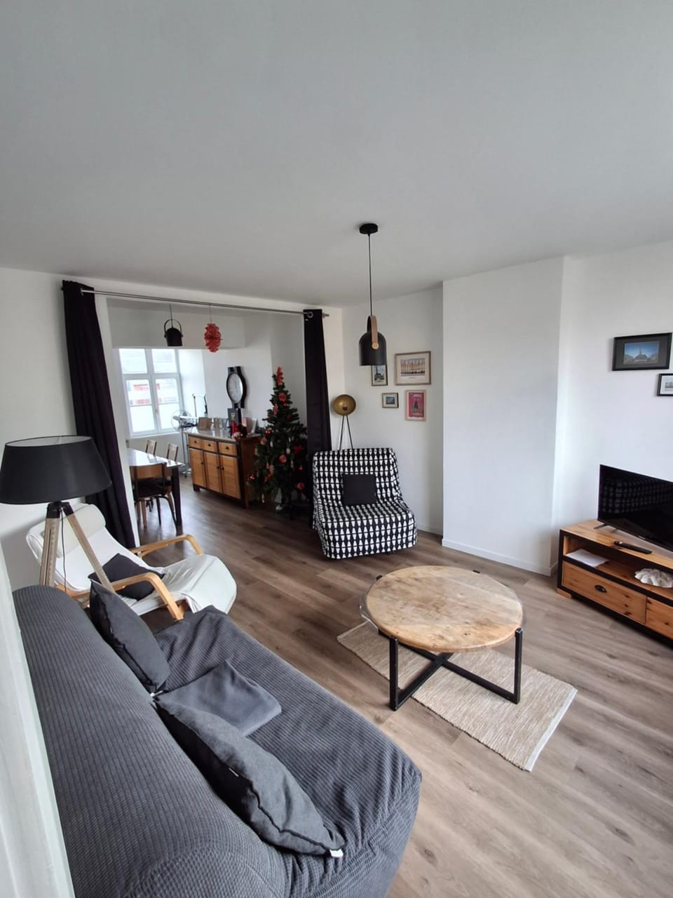 Entre les places, spacieux, calme, idéalement situé parking gratuit Apartment in Arras