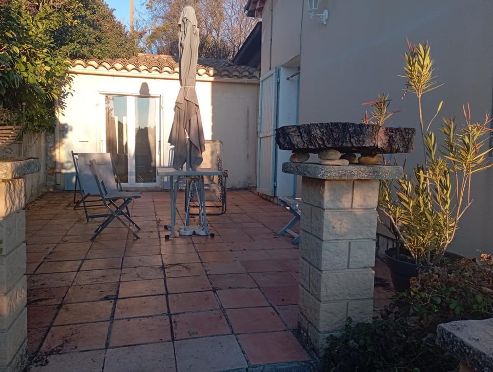 Chambre, terrasse , salle de bains toilettes privé Vacation rental in Valensole