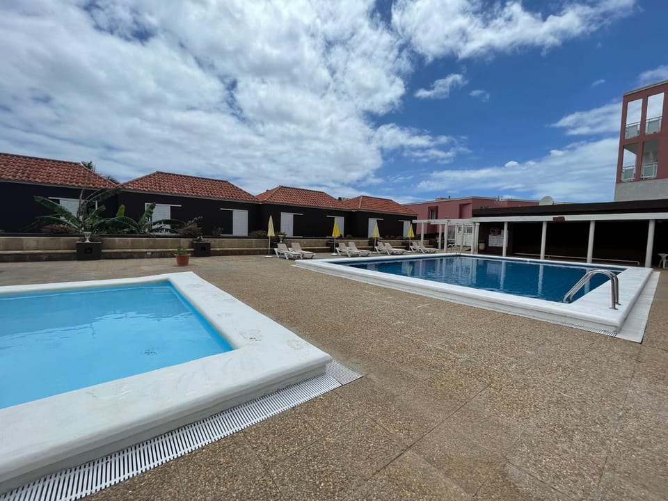 Solarium, Balcony/Terrace, Swimming pool