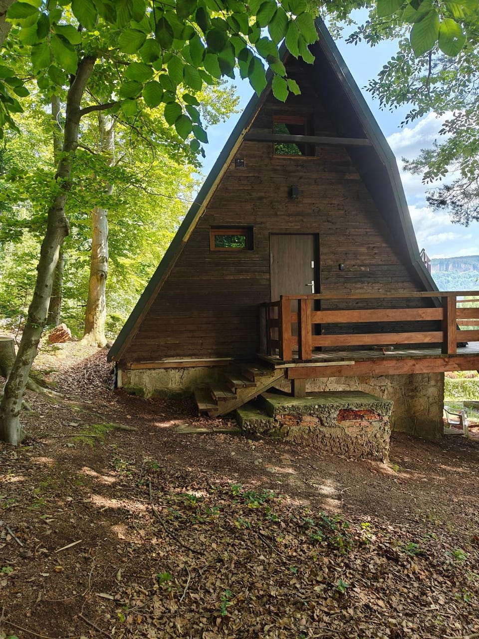Domek całoroczny nad zalewem u podnóża Gór Stołowych House in Lower Silesian Voivodeship