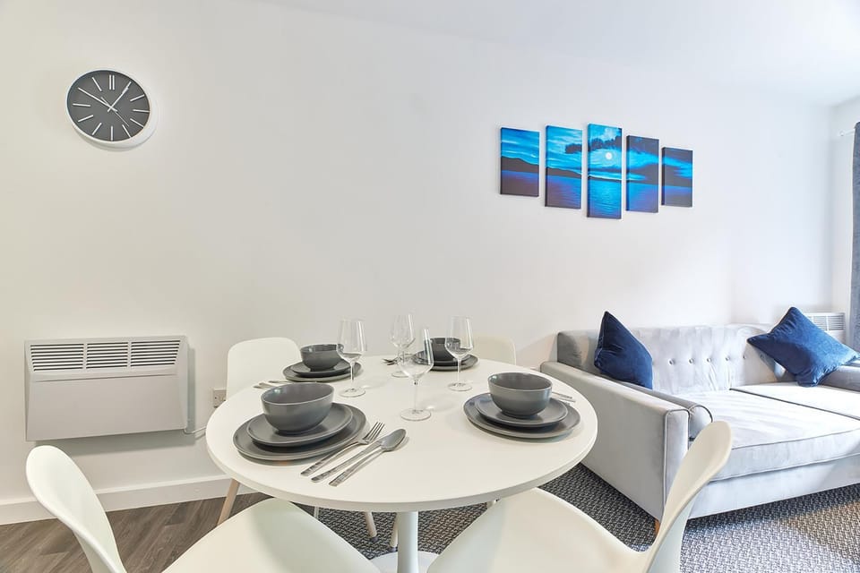 Communal lounge/ TV room, Living room