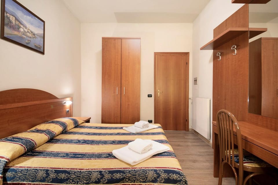 Property building, Living room, Bedroom