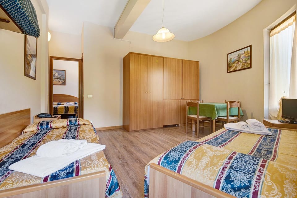 Property building, Living room, Bedroom
