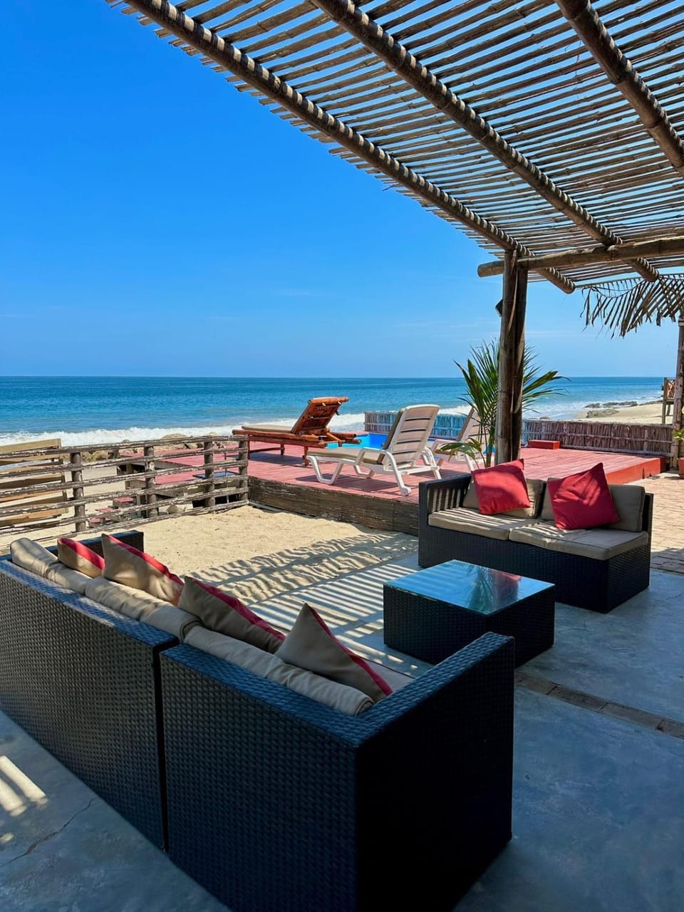 Natural landscape, View (from property/room), Balcony/Terrace, Balcony/Terrace, Living room, Beach, Sea view, sunbed