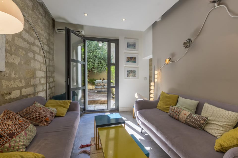 Communal lounge/ TV room, Living room