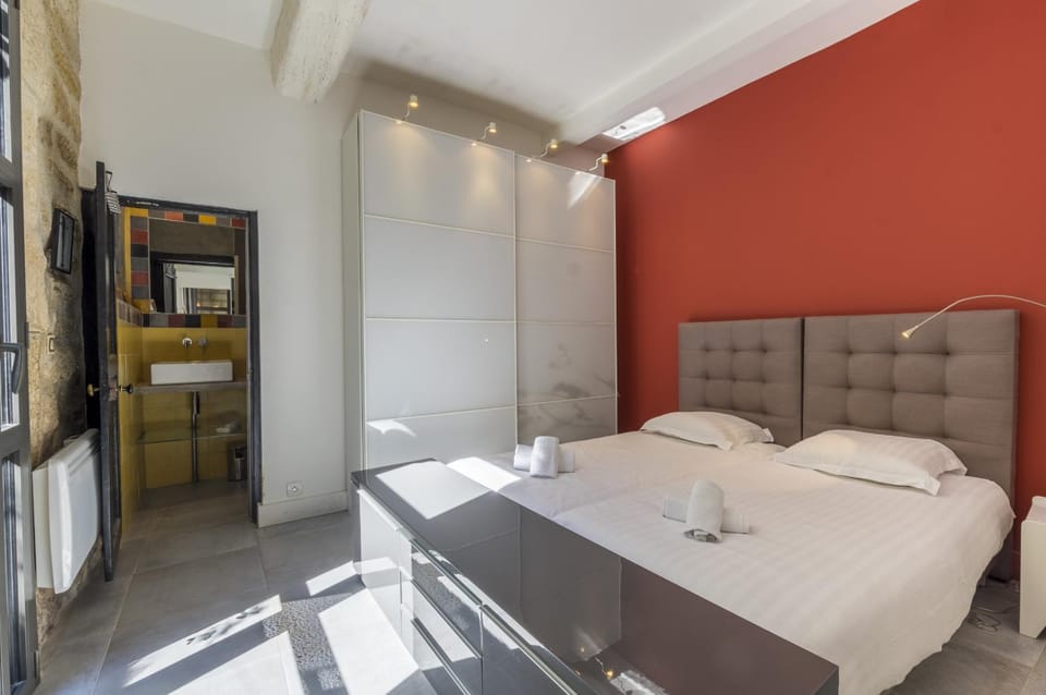 Bed, Bedroom