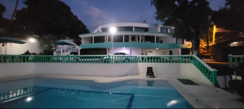 Balcony/Terrace, Pool view, Swimming pool