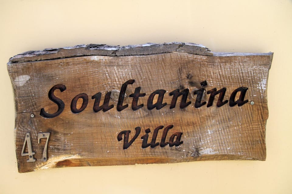 Property logo or sign, Decorative detail