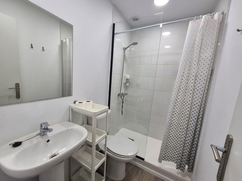 Shower, Bathroom
