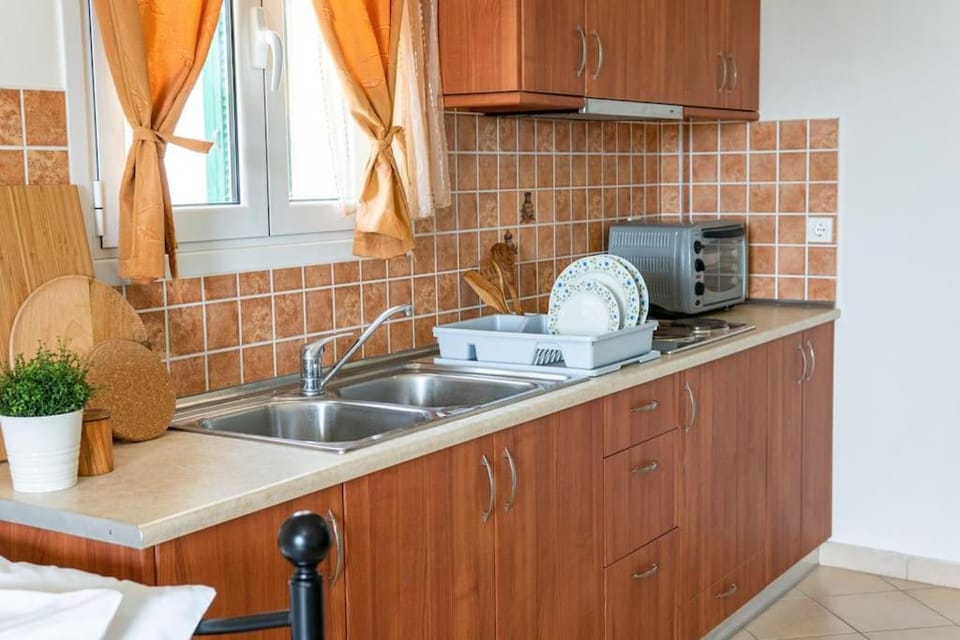 Sunny Aprt at Klelia Cottage Apartment in Zakynthos, Greece