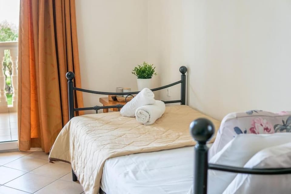 Sunny Aprt at Klelia Cottage Apartment in Zakynthos, Greece