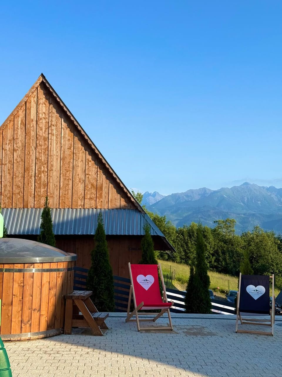 Domki Widokowelove z widokiem na panoramę Tatr - mountain view Chalet in Lesser Poland Voivodeship