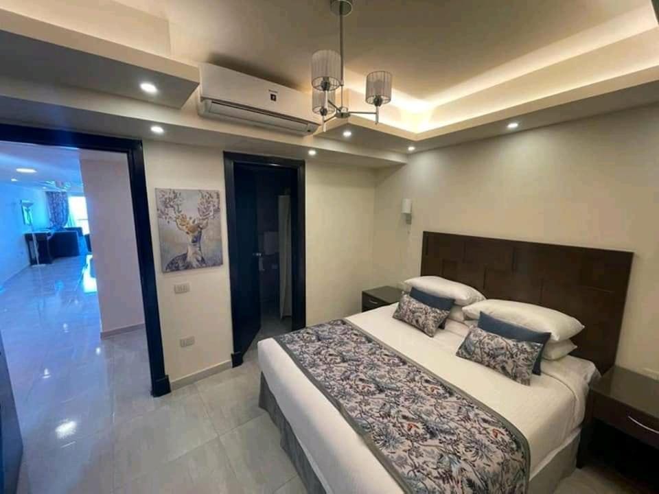 Penthouse in Porto Sokhna Pyramids Apartment hotel in Egypt