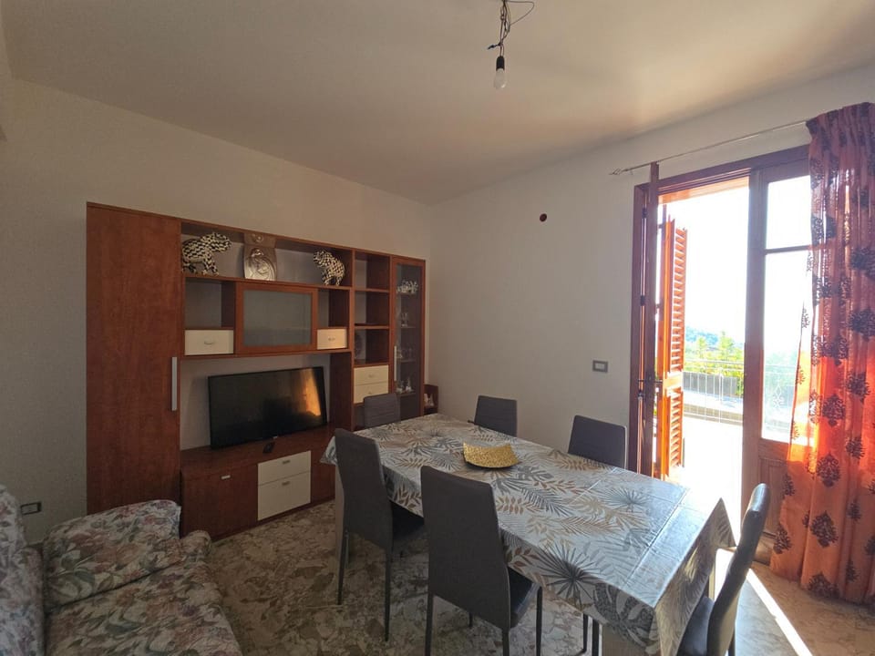 Kitchen or kitchenette, kitchen, kitchen