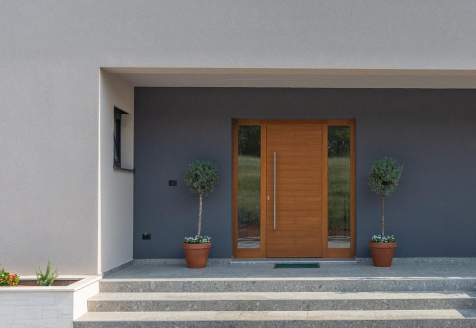 Property building, Facade/entrance, Off site, Photo of the whole room