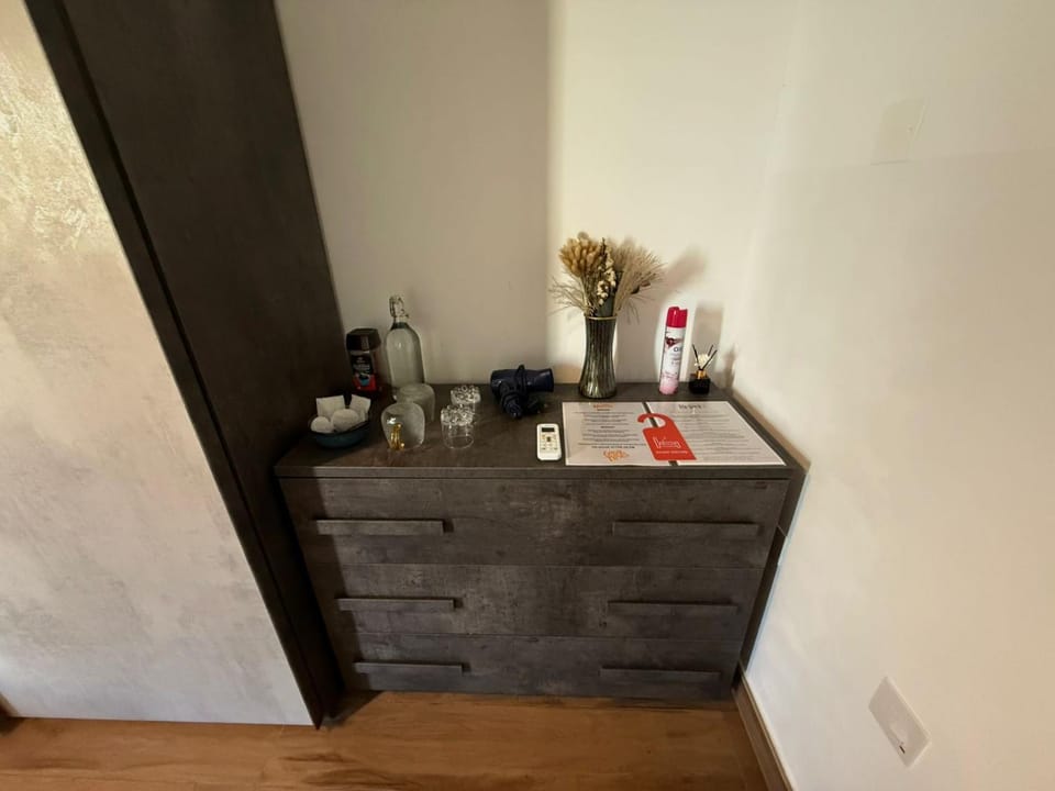Airport Accommodation Bedroom with your own private Bathroom Self Check In and Self Check Out Air-condition Included Vacation rental in Malta