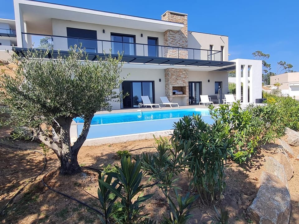 Property building, Garden, Garden view, Pool view, Swimming pool, Swimming pool, locker, air conditioner