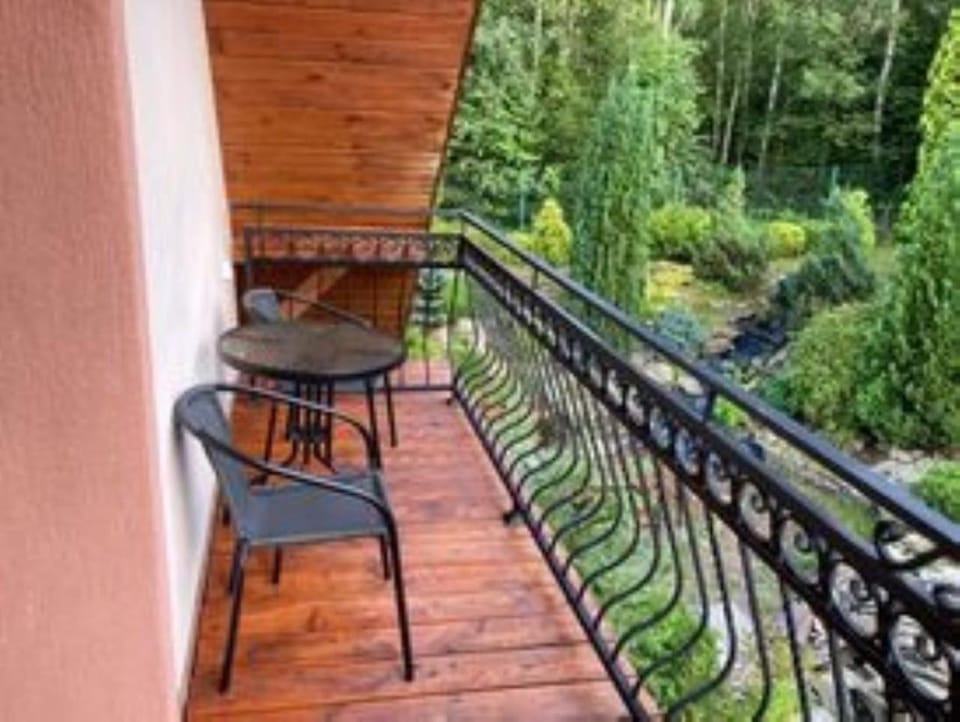 Balcony/Terrace, Garden view