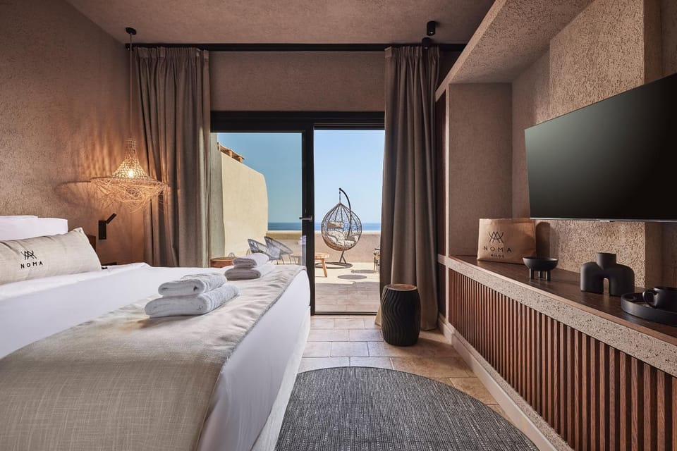 Bed, TV and multimedia