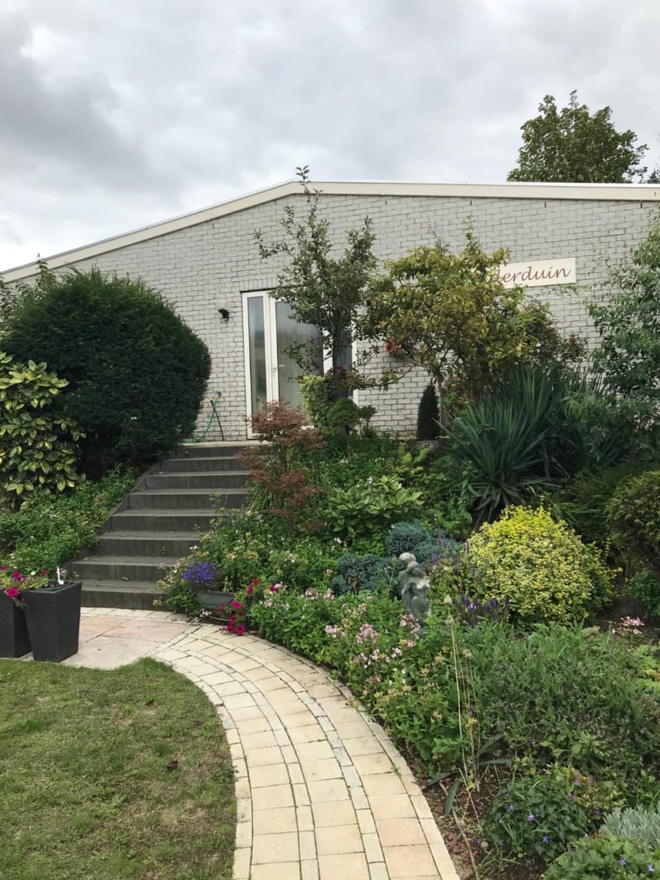 Facade/entrance, Garden