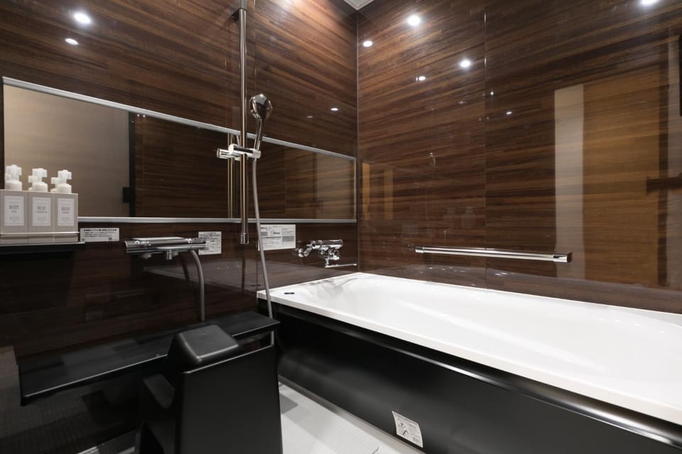 Design Hotel Kyoto Fuyacho - Vacation STAY 65938v Hotel in Kyoto