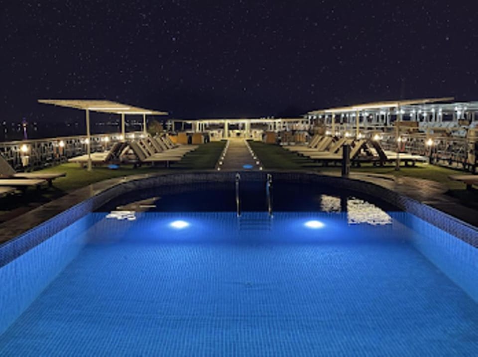Night, Swimming pool