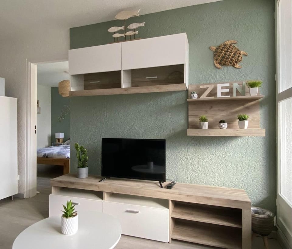 Superbe Apt, 250m plage du môle, clim, parking Apartment in Agde