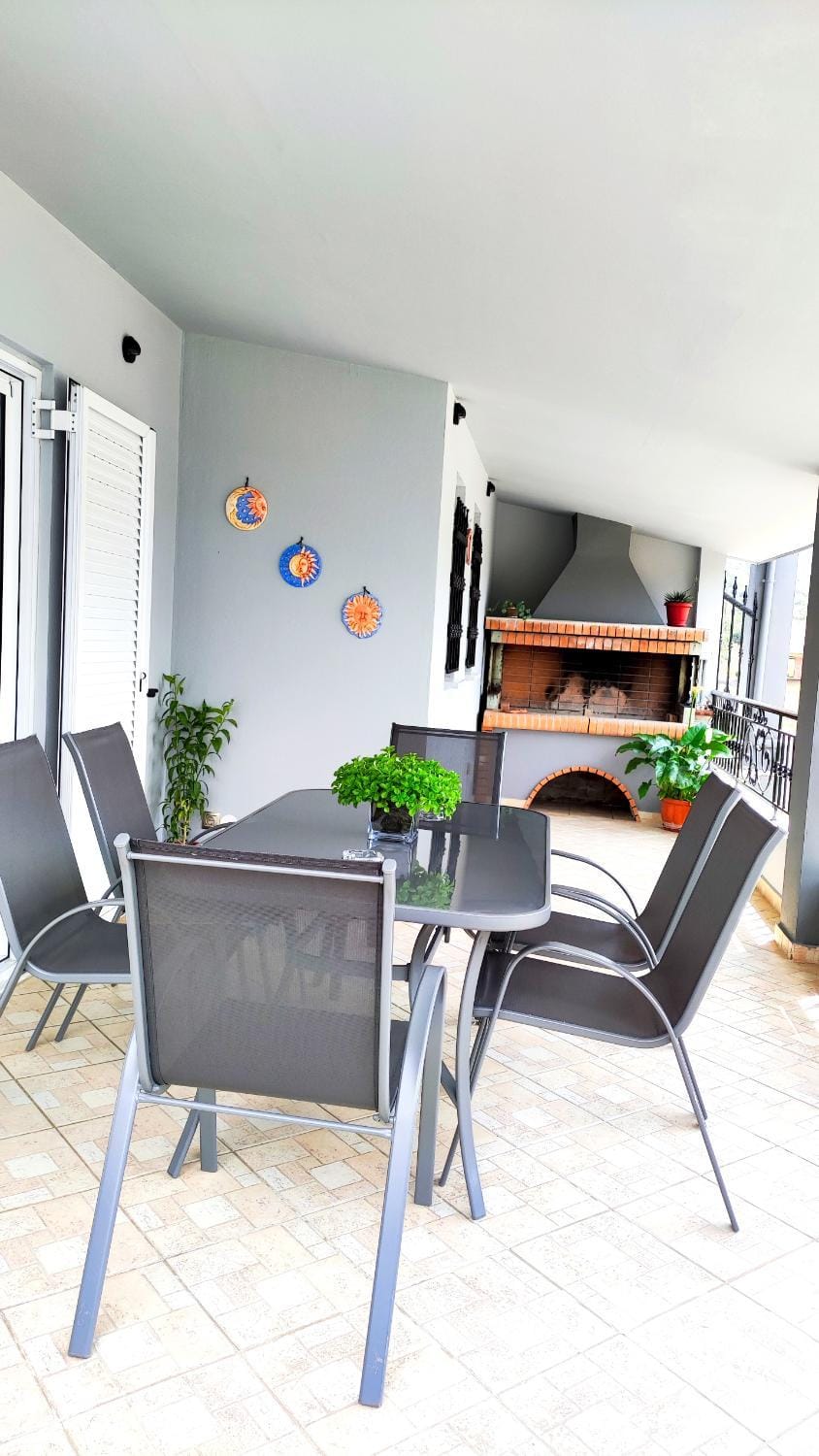 BBQ facilities, Balcony/Terrace