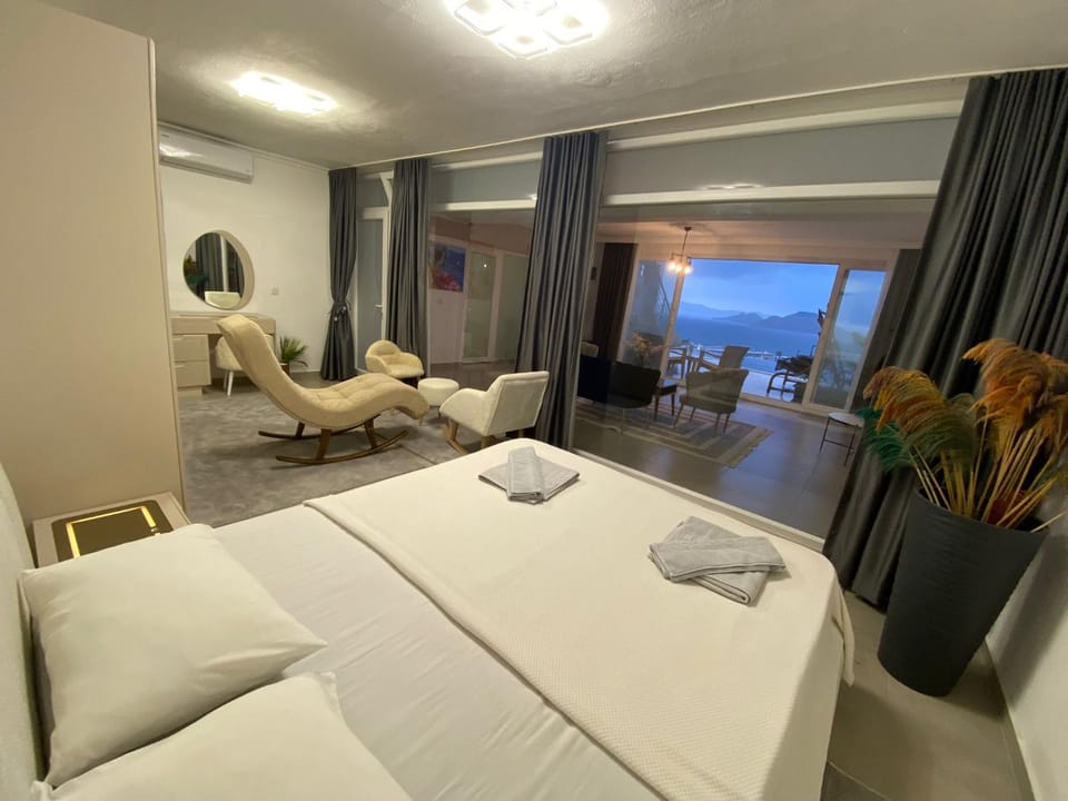 Bed, Natural landscape, View (from property/room), Seating area, Bedroom, Mountain view, Pool view, Sea view, flat iron, heating, internet, towels, wardrobe, air conditioner