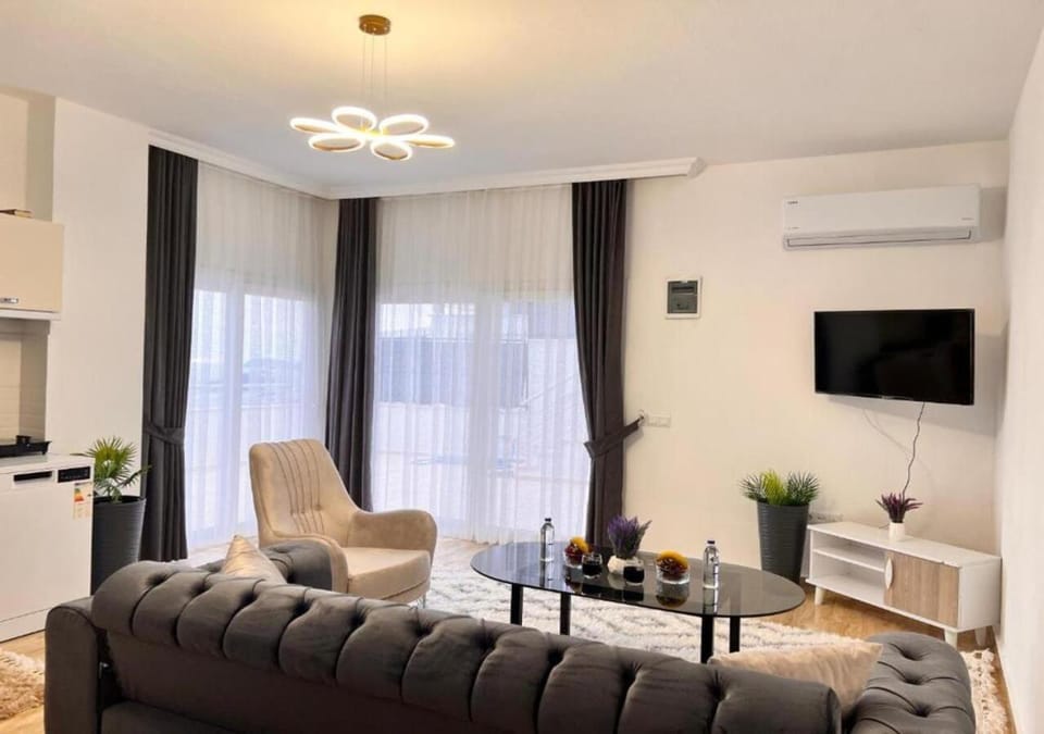 Natural landscape, TV and multimedia, Coffee/tea facilities, View (from property/room), View (from property/room), Living room, Seating area, Mountain view, Sea view, internet, kitchen, air conditioner