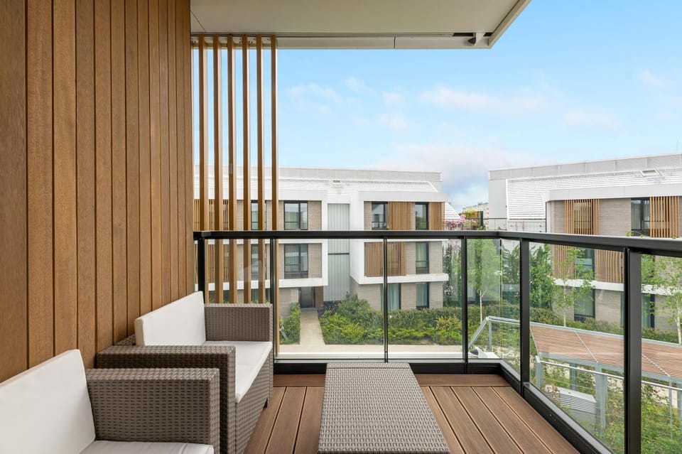Property building, Day, View (from property/room), Balcony/Terrace, Seating area