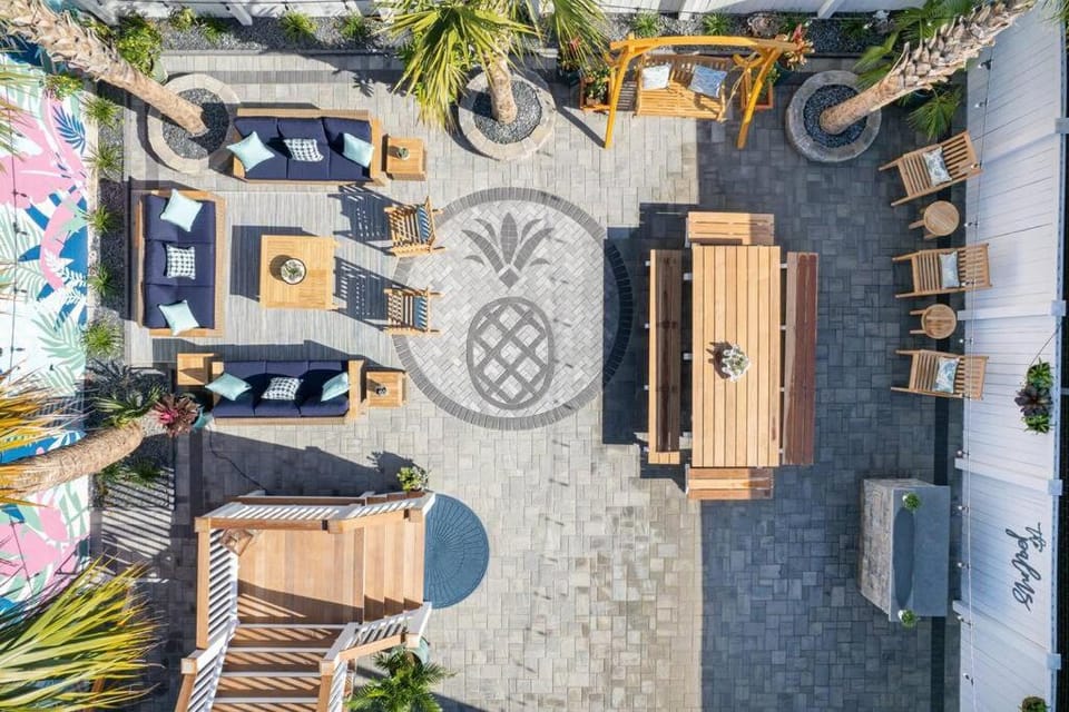 Patio, Bird's eye view